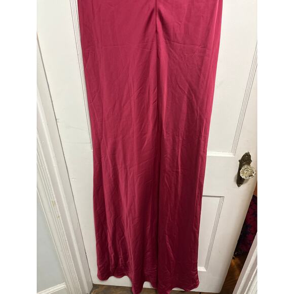 Mac Duggal Flounce Sleeve V-Neck Trumpet Gown / Size 6 - Picture 6 of 6